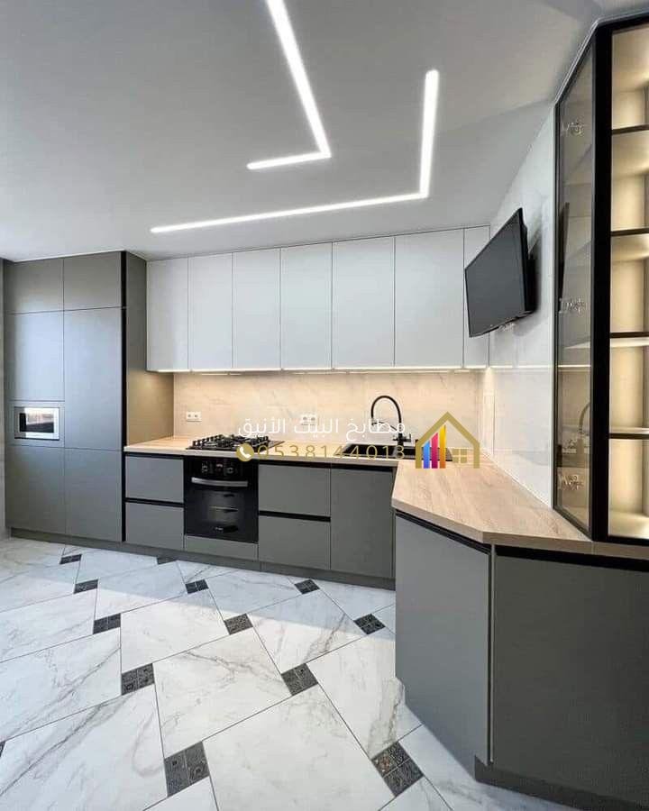 مطبخ خشب مودرن بتفصيل راقٍ في الرياض